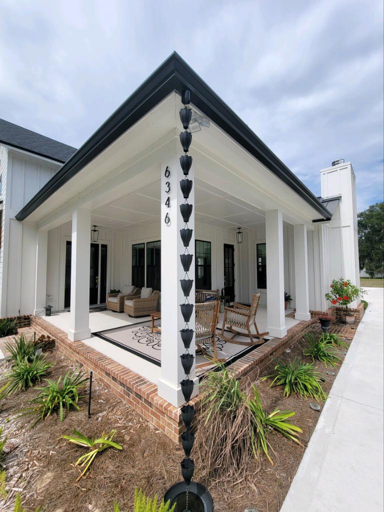 Gutter with Rain Chain