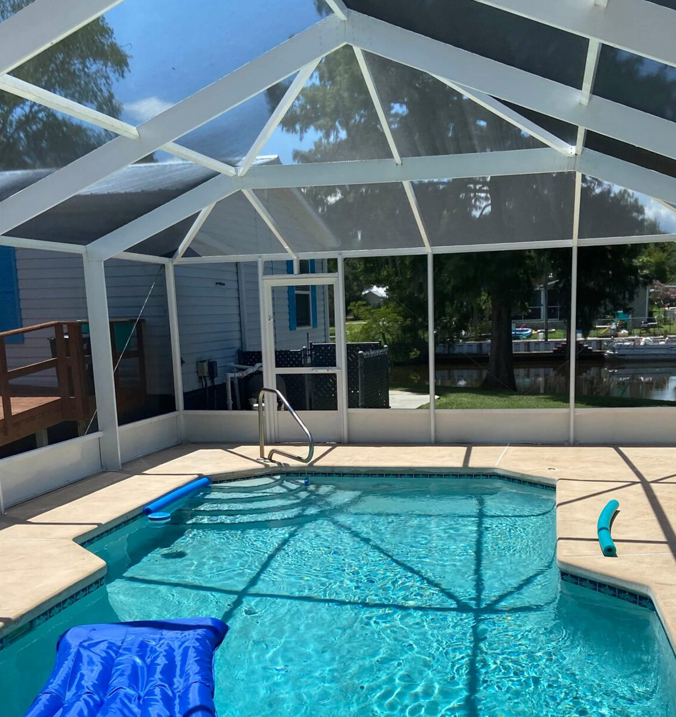 Custom Screen Pool Enclosure